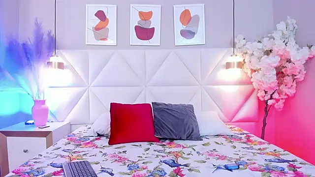 Kitty  444 online show from February 23, 2026, 12:13 pm