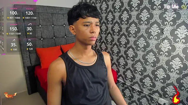 Little Twink19x online show from July 4, 2026, 7:42 pm