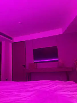 zhuendong000001 online show from April 30, 2026, 12:33 pm