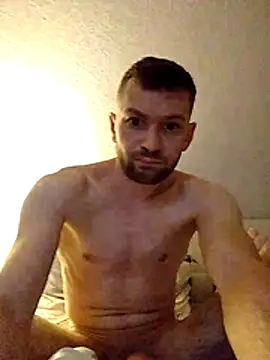 Snapshot of Sufletranit chatting on February 21, 2026, 5:36 pm Sufletranit online show from February 21, 2026, 5:36 pm