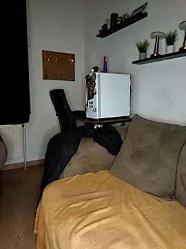 ZaramourXMrX online show from April 12, 2026, 7:19 pm