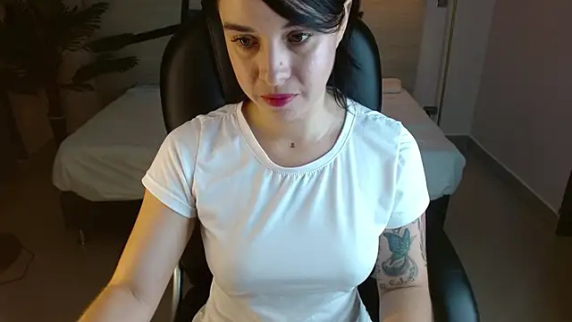 Anne blake online show from April 24, 2026, 12:07 pm