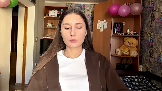 poly princess online show from March 5, 2026, 8:10 am