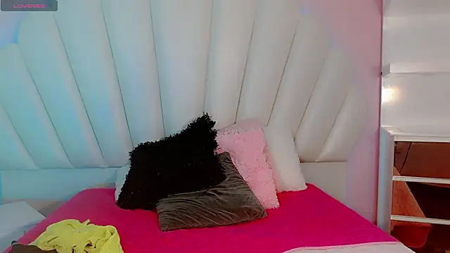 Daniiela Ember online show from March 9, 2026, 5:00 am