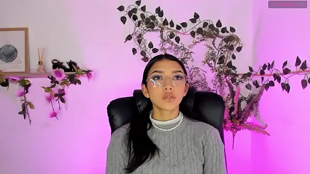 jaulyn 18 online show from March 31, 2026, 12:27 pm