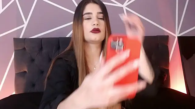 Luna1126 online show from April 8, 2026, 11:43 am