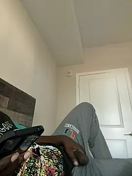 Snapshot of makeherfeelg chatting on February 19, 2026, 9:55 pm makeherfeelg online show from February 19, 2026, 9:55 pm