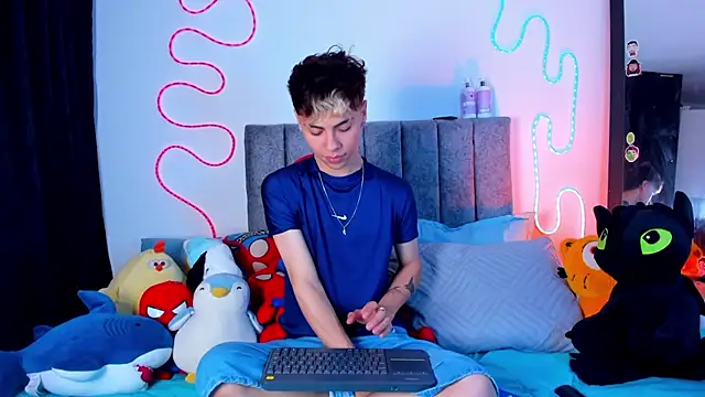 Callum 777 online show from May 12, 2026, 4:09 am