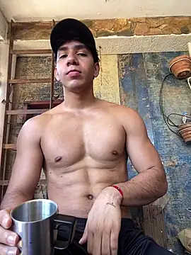 Alejandrososas online show from July 6, 2026, 5:15 pm