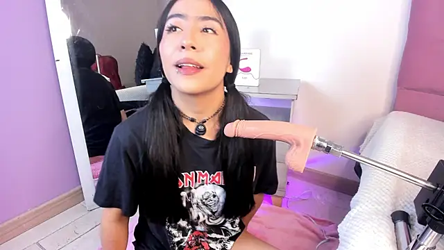 Snapshot of Valecute_ chatting on April 7, 2026, 8:09 pm Valecute online show from April 7, 2026, 8:09 pm