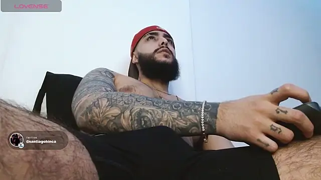 SantiagoHincapiie online show from April 14, 2026, 12:05 am