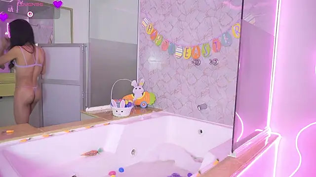 Fernanda thail  online show from March 27, 2026, 9:14 pm