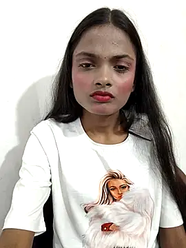 iam-anshika online show from February 24, 2026, 6:44 am