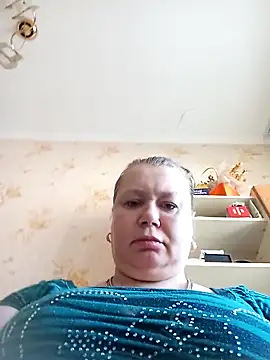 KiraStanton online show from April 10, 2026, 6:40 am