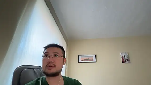 jasonryu2025 online show from May 3, 2026, 9:48 am