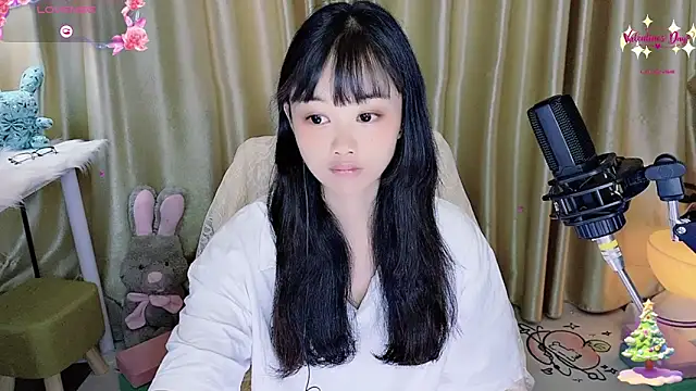 okyssa online show from June 14, 2026, 3:19 am
