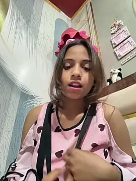 Snapshot of its_anuuu chatting on February 25, 2026, 7:56 pm its anuuu online show from February 25, 2026, 7:56 pm