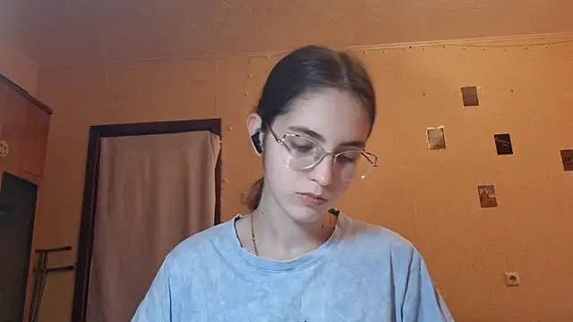 Katelemon online show from July 3, 2026, 11:16 am