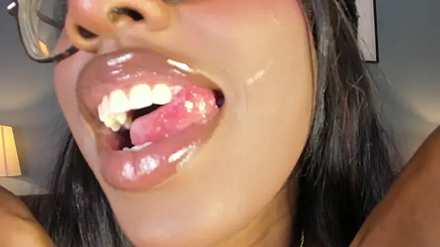 Snapshot of MelodyBlazze chatting on February 26, 2026, 8:19 pm MelodyBlazze online show from February 26, 2026, 8:19 pm