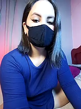 aiuniee hot online show from April 20, 2026, 6:09 pm