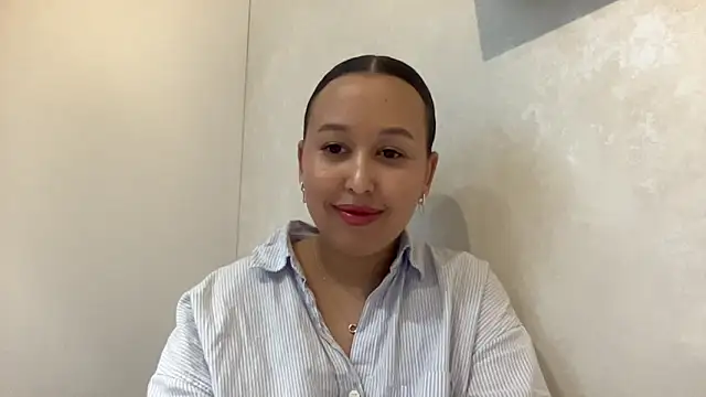 Dana 005 online show from March 27, 2026, 8:19 pm