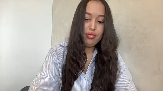 Snapshot of Dana_005 chatting on June 7, 2026, 3:38 pm Dana 005 online show from June 7, 2026, 3:38 pm
