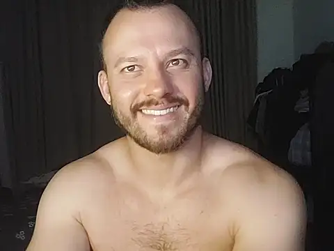 amanteloiro online show from March 25, 2026, 1:00 am