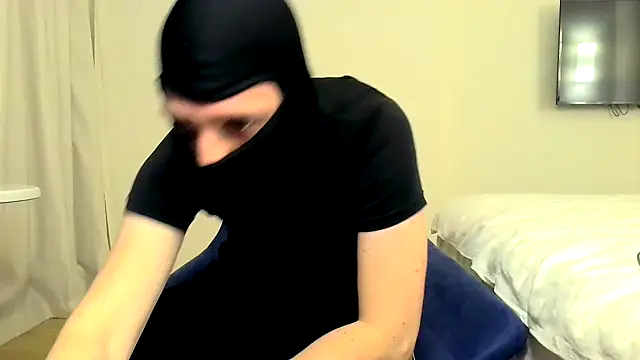 Snapshot of RyanRubber chatting on March 17, 2026, 8:23 pm RyanRubber online show from March 17, 2026, 8:23 pm