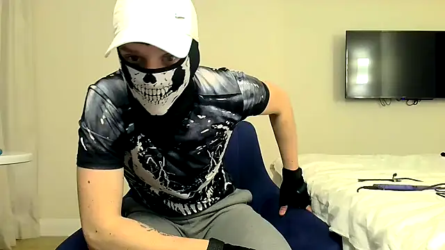 Snapshot of RyanRubber chatting on March 24, 2026, 7:19 pm RyanRubber online show from March 24, 2026, 7:19 pm