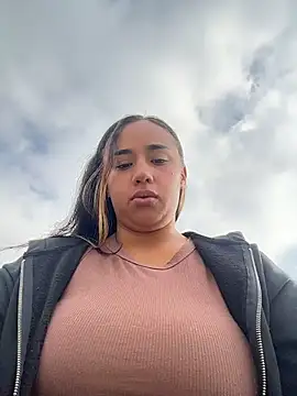 Eyssha online show from March 23, 2026, 12:53 pm