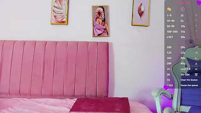 Zoow bluussh online show from March 28, 2026, 12:05 pm