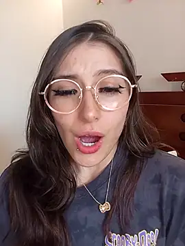 Sweett Karol online show from March 14, 2026, 7:19 pm