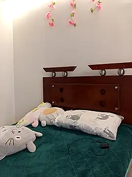 Sweett Karol online show from March 27, 2026, 6:40 pm