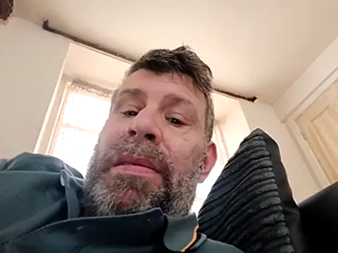 stud2512 online show from March 12, 2026, 1:39 pm