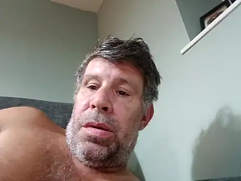 Snapshot of stud2512 chatting on July 16, 2026, 9:10 pm stud2512 online show from July 16, 2026, 9:10 pm