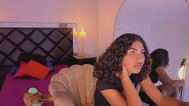 soffiene online show from March 11, 2026, 9:54 pm