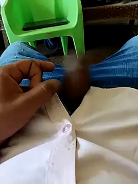 Snapshot of blackbeauty321 chatting on February 27, 2026, 7:30 am blackbeauty321 online show from February 27, 2026, 7:30 am