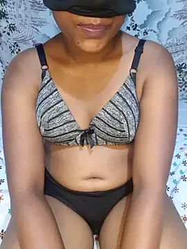 waishu12 online show from February 24, 2026, 3:21 pm