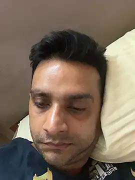 online4u08 online show from April 5, 2026, 2:58 pm