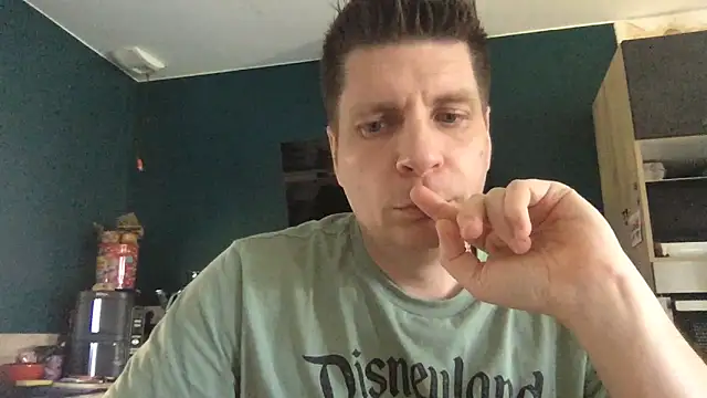 Minmoi1984 online show from March 3, 2026, 12:33 pm