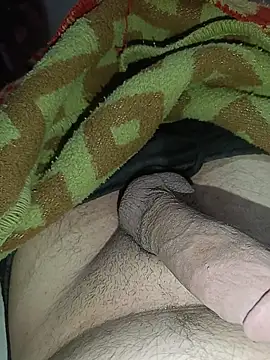 luxxoos online show from March 25, 2026, 10:38 pm