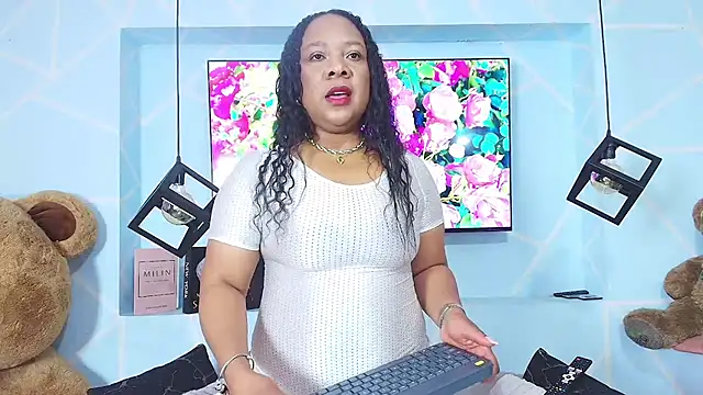 sharon noa online show from May 27, 2026, 2:25 pm