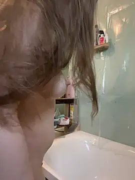 DivaAurum online show from March 31, 2026, 1:11 pm