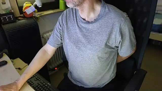 loenne1 online show from February 28, 2026, 10:33 pm