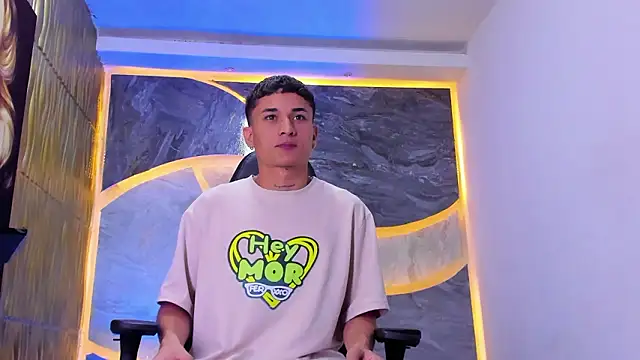 Snapshot of Matheus_Ic_ chatting on February 22, 2026, 6:17 pm Matheus Ic online show from February 22, 2026, 6:17 pm