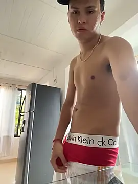 Snapshot of Robkyller chatting on February 22, 2026, 9:35 pm Robkyller online show from February 22, 2026, 9:35 pm