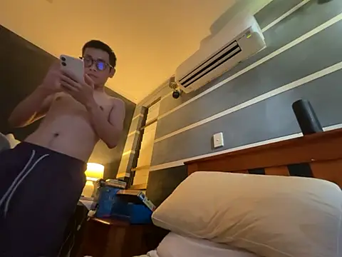 Peter070395 online show from February 22, 2026, 6:35 am