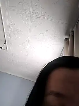 Snapshot of Sweety_Cheekss chatting on February 23, 2026, 4:32 am Sweety Cheekss online show from February 23, 2026, 4:32 am