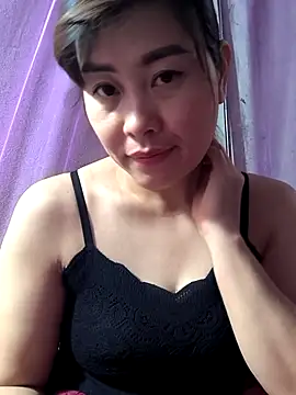 Snapshot of juicy-milu chatting on March 5, 2026, 12:28 am juicy-milu online show from March 5, 2026, 12:28 am