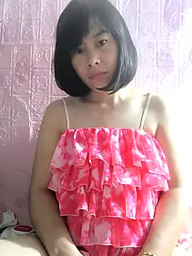 juicy-milu online show from July 15, 2026, 2:17 am